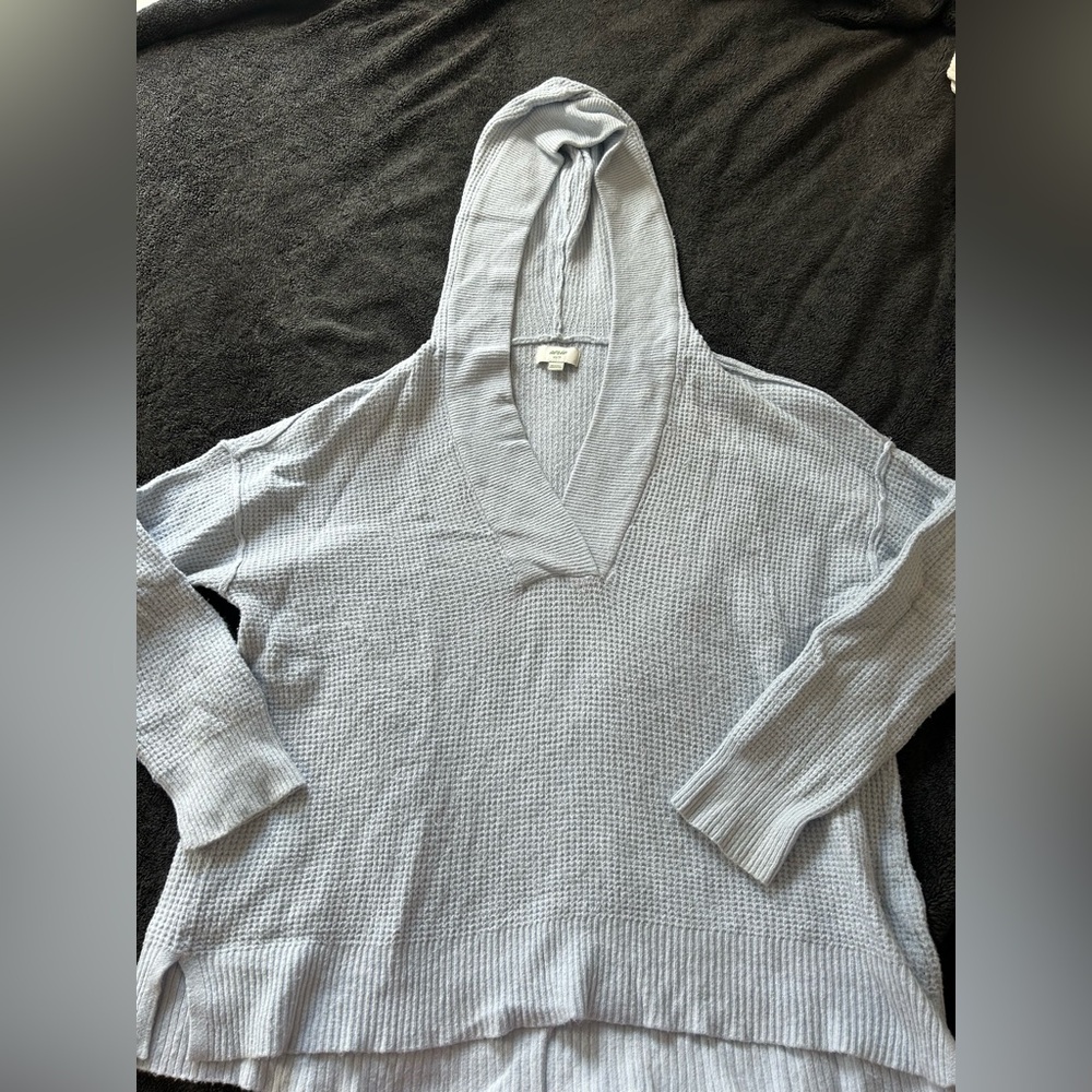 Aerie Heather Light Blue V-Neck Hooded Sweater